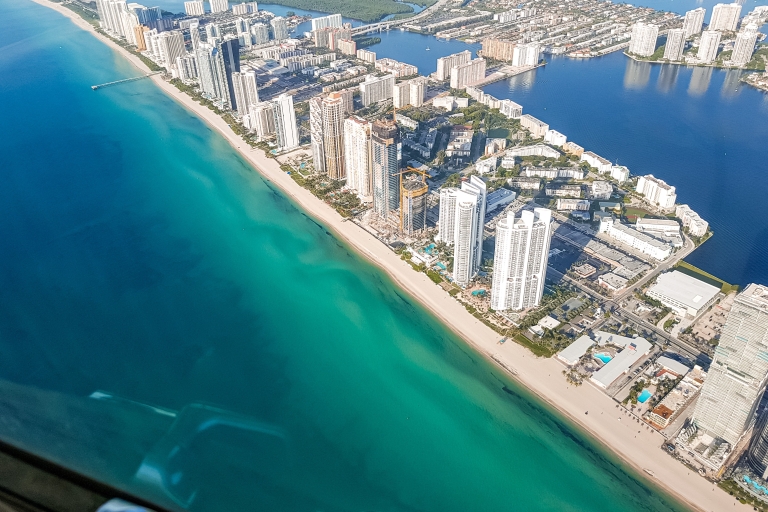 Miami: Private Luxury Airplane Tour with Drinks Miami: Private Luxury Airplane Tour