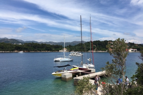 Au départ de Dubrovnik : Journée entière de navigation vers les îles ElafitiAu départ de Dubrovnik : Voyage en groupe à la voile vers les îles Elaphiti