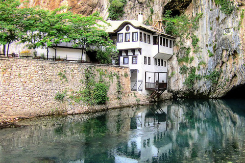 Mostar : 1-Way Herzegovina Highlights Tour to Dubrovnik (en anglais)Mostar : excursion à Dubrovnik pour découvrir les hauts lieux de l'Herzégovine en une seule fois