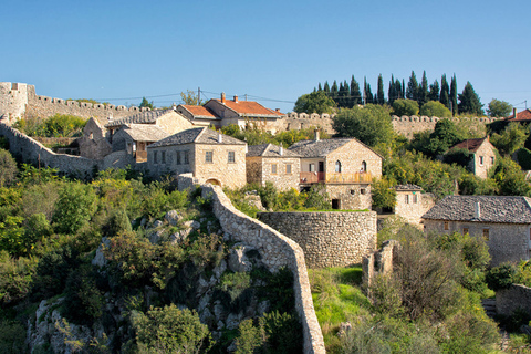 Mostar: 1-Way Hercegovina Highlights Tour till DubrovnikMostar: 1-färdig resa med höjdpunkter i Hercegovina till Dubrovnik