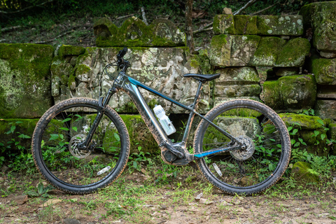 Passeio de bicicleta pelos templos de Angkor, Bayon, Ta Prohm com almoço