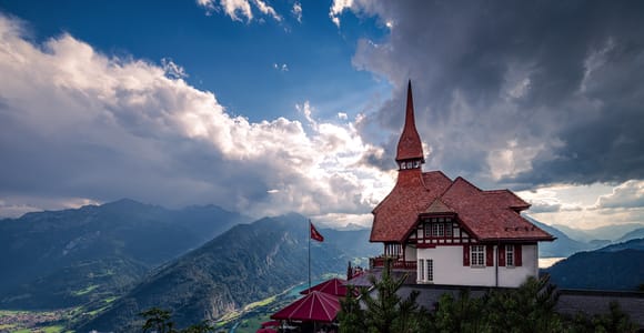 Genf: Tagesausflug nach Interlaken und Besuch des Aussichtspunkts Harder Kulm