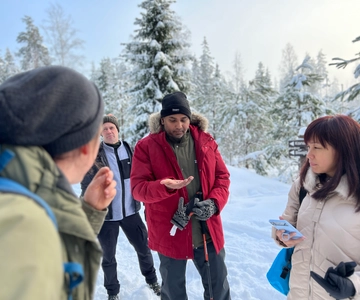 Helsinki: Winter Wonderland Liesjärvi National Park Hike