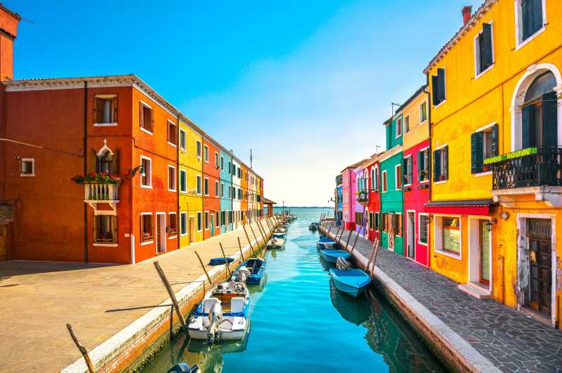 Depuis Venise : Murano & Burano visite guidée en bateau privé.