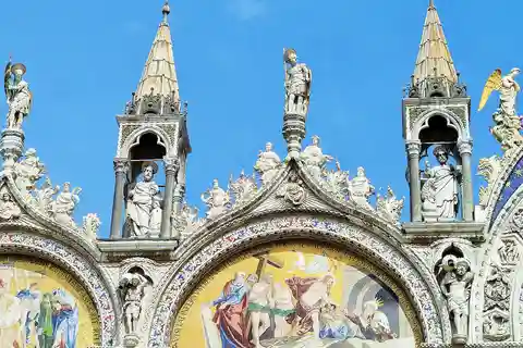 Venedig: Rundvisning i Dogepaladset og basilikaen med gondoltur