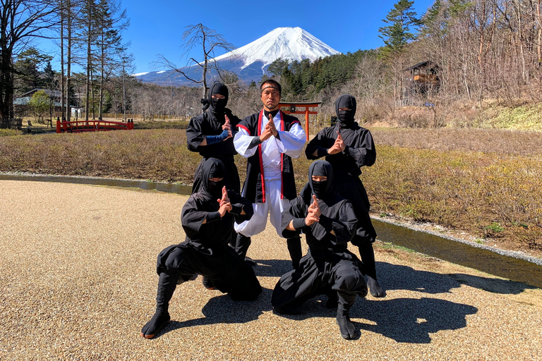 Van Tokio naar de berg Fuji: dagtour en rondvaart HakoneTour met lunch vanaf het LOVE-standbeeld － terugreis per bus