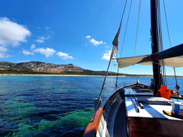 Van Stintino: Houten Zeilboottocht Naar Het Eiland Asinara Met Lunch ...