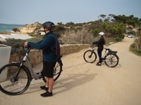 Albufeira, noleggio di e-bici di 4 o 8 ore con consegna alberghiera - Housity