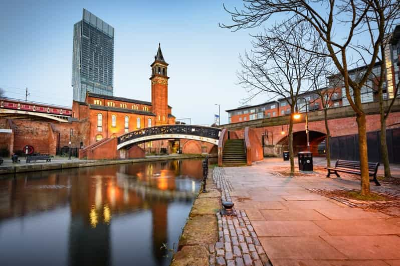 Manchester Fascinante - Tour A Pie | GetYourGuide