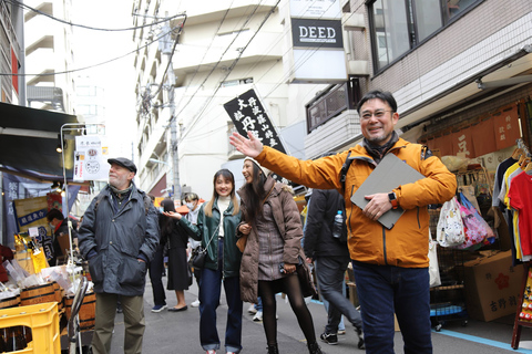 Tokyo: Tour gastronomico e culturale del mercato esterno di TsukijiMercato esterno di Tsukiji: tour gastronomico a piedi