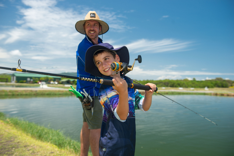 Traslado a Port Douglas Pesca en Hook-A-Barra con almuerzo