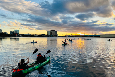 Orlando: Wycieczka kajakiem lub paddleboardem o zachodzie słońca w rajuWycieczka o zachodzie słońca