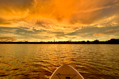 Orlando: Sunset Clear Kayak or Paddleboard in Paradise Tour Sunset Tour