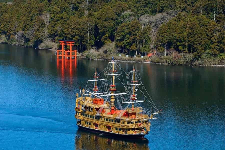 Von Tokio: Tour zum Fuji und nach Hakone mit Rückfahrt im Shinkansen. Foto: GetYourGuide Von Tokio: Tour zum Fuji und nach Hakone mit Rückfahrt im Shinkansen. Foto: GetYourGuide