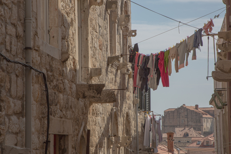 Dubrovnik: Tour a piedi alla scoperta della città e della sua storiaTour in inglese