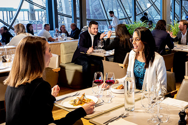 Desde Londres: Excursión de un día a París con almuerzo en la Torre Eiffel