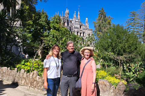 Från Lissabon: Sintra, Pena-palatset, Regaleira och Cabo RocaGuidad rundtur i de viktigaste monumenten