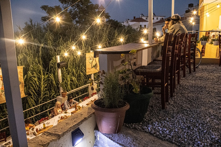 Kissamos: Greek Night with Buffet Dinner and Plate Smashing