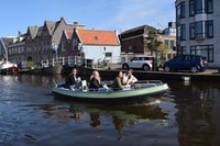 Leiden, Electric Boat Rental - Housity