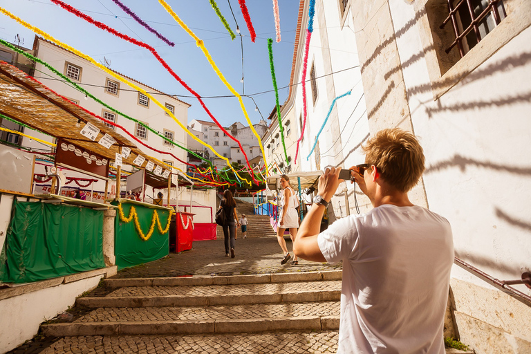 Lissabon: ritje met tram 28 & wandeltourStandaardoptie