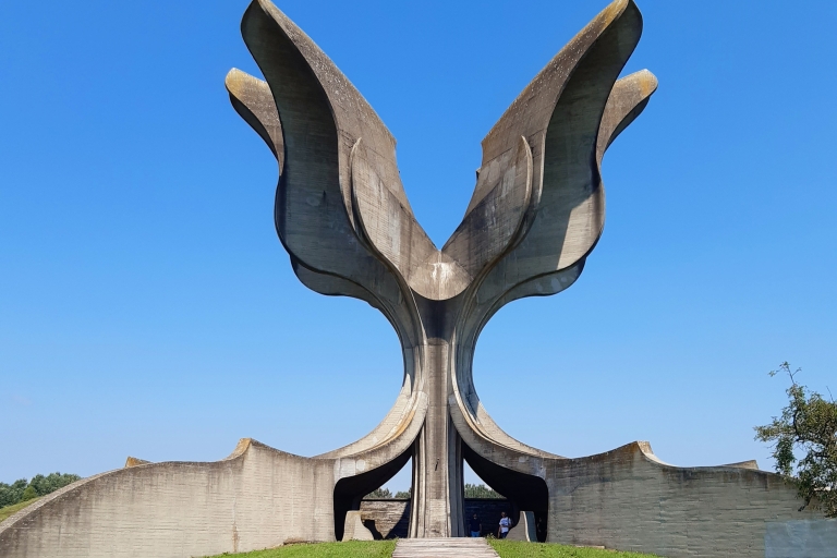Van Zagreb: Tour naar herdenkingsplaatsen Joegoslavië