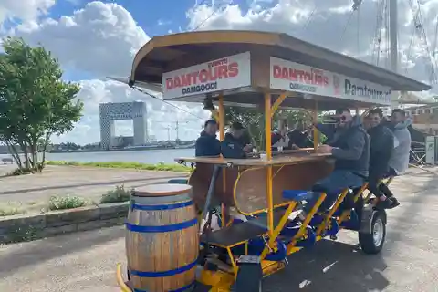 Amsterdam: BUBBLES & BIKE Prosecco Tour - The Original