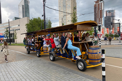 Amsterdam: Guidad cykeltur med öl eller proseccoRundtur med öl (6 personer)