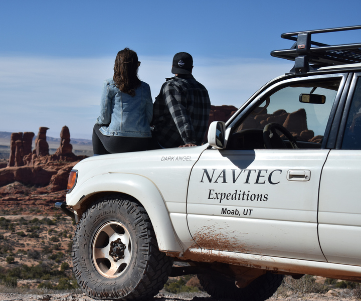 From Moab: Half-Day Arches National Park 4x4 Driving Tour
