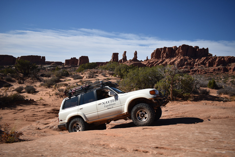 Da Moab: tour di guida 4x4 del Parco nazionale degli Arches di mezza giornata