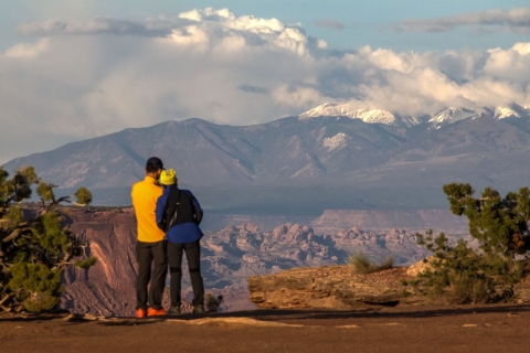De Moab: excursion d'une demi-journée sur l'île de Canyonlands dans le ciel en 4x4