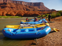 Desde Moab, viaje de rafting de medio día del río Colorado - Housity
