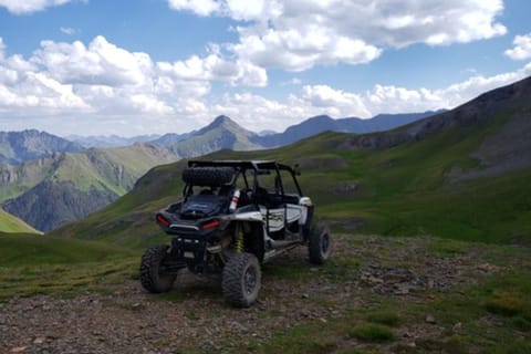 Silverton: 4-Seat Polaris RZR/UTV Rental