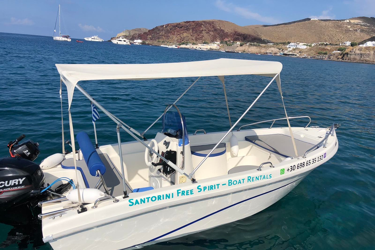 Santorini: License-Free Boat Rental with Ice, Water, &amp; Fruit