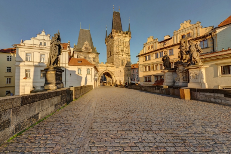 Praga: Visita a pie del Castillo y la Ciudad Pequeña con guía localVisita privada