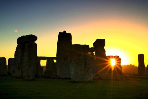 Stonehenge Special Access - Evening Tour from London