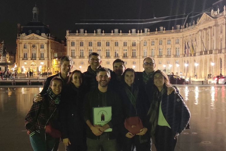 Bordeaux: Night Tour with Food & Wine Tasting and a Canelé Bordeaux: Night Tour with Food & Wine Tasting