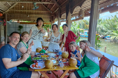 Hoi An: Wycieczka rowerowa po prywatnych wioskach z posiłkiem