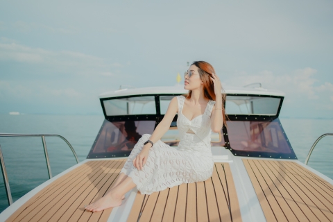 Krabi : Excursion en bateau privé sur les îles Koh Hong avec nourriture et boissons