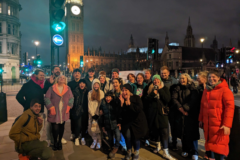 Londra: Passeggiata dei fantasmi e giro in barca sul TamigiPasseggiata con i fantasmi e giro in barca sul Tamigi in inglese