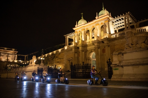 Visita al Castillo y Ciudadela de Buda al atardecer en e-scooter