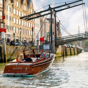 Dordrecht: City Walking Tour with Boat Ride