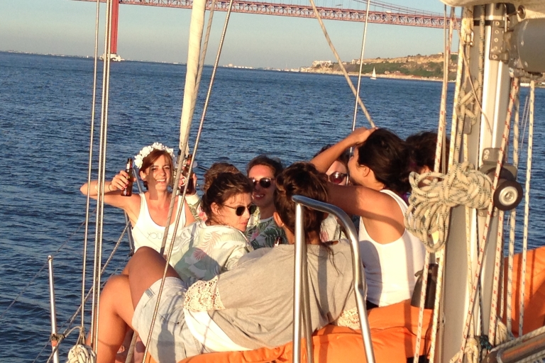 Lisbon: Private Sailboat Tour