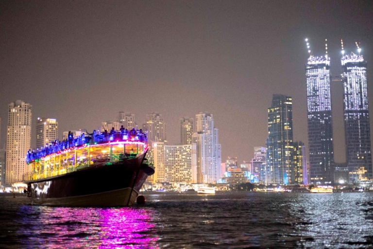 Dubaï : Dîner-croisière en boutre de 90 minutes avec spectacles d'artistesCroisière en boutre sur la crique de Dubaï