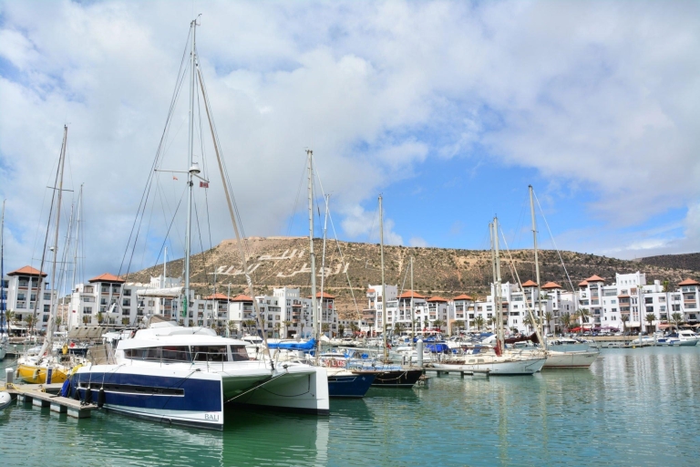 Au départ d'Agadir ou de Taghazout : Excursion d'une demi-journée en bateau côtier et déjeunerCircuit au départ de Taghazout