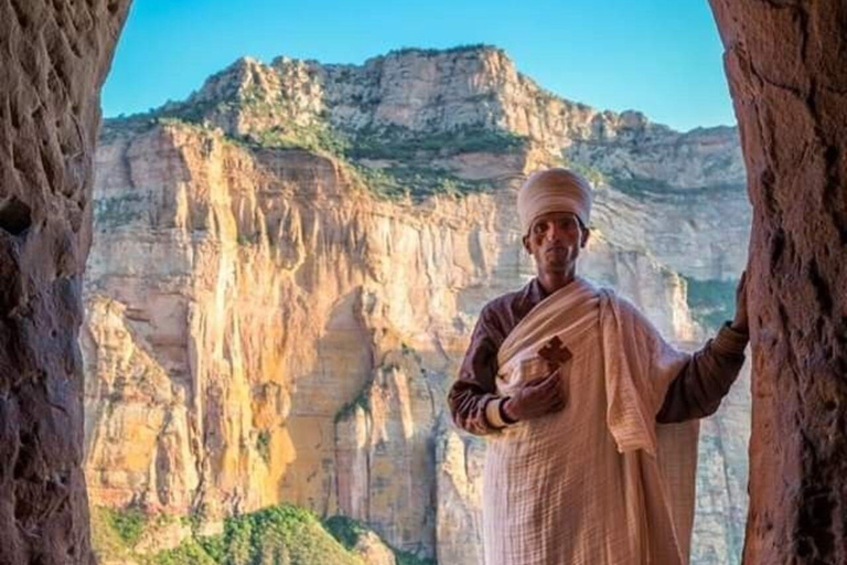 Tigray: Sky Church Climb & Fresh Fruit Picnic Day Trip