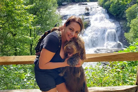 Asheville: Waterfall Highlights Tour with Snacks & Swimming