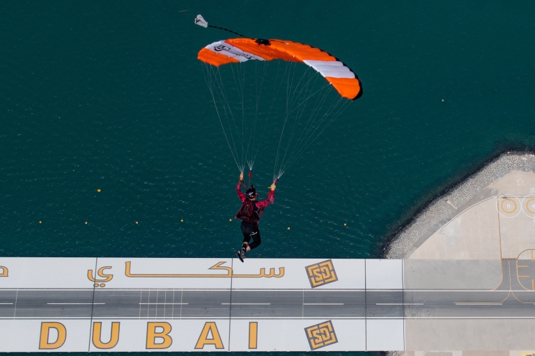 Dubaï : saut en parachute en tandem à la Palm