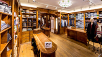 Sassari, visite dans une boutique historique et apéritif - Housity