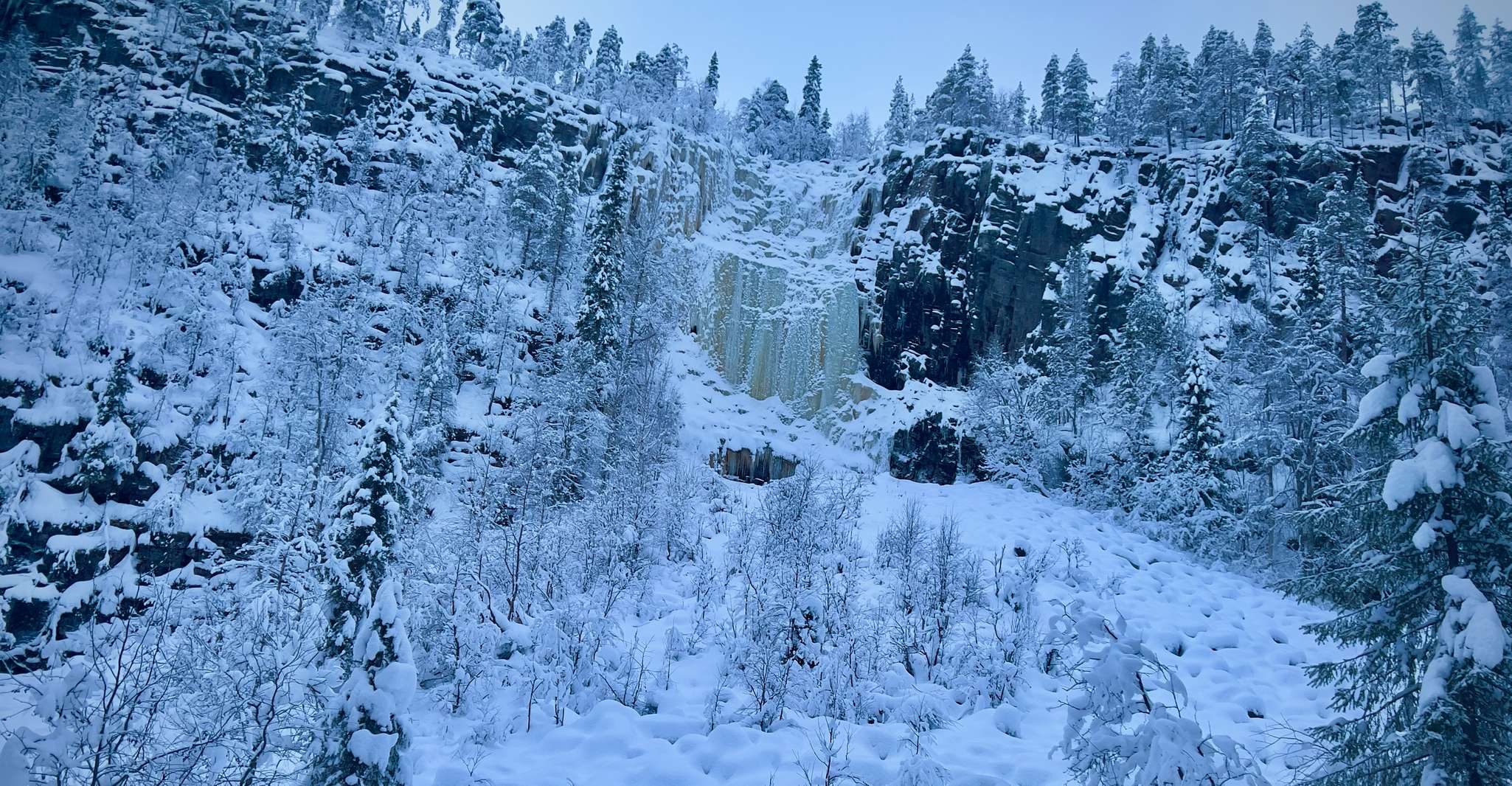 Korouoma, Frozen Waterfall Tour escursionistico - Hizvo