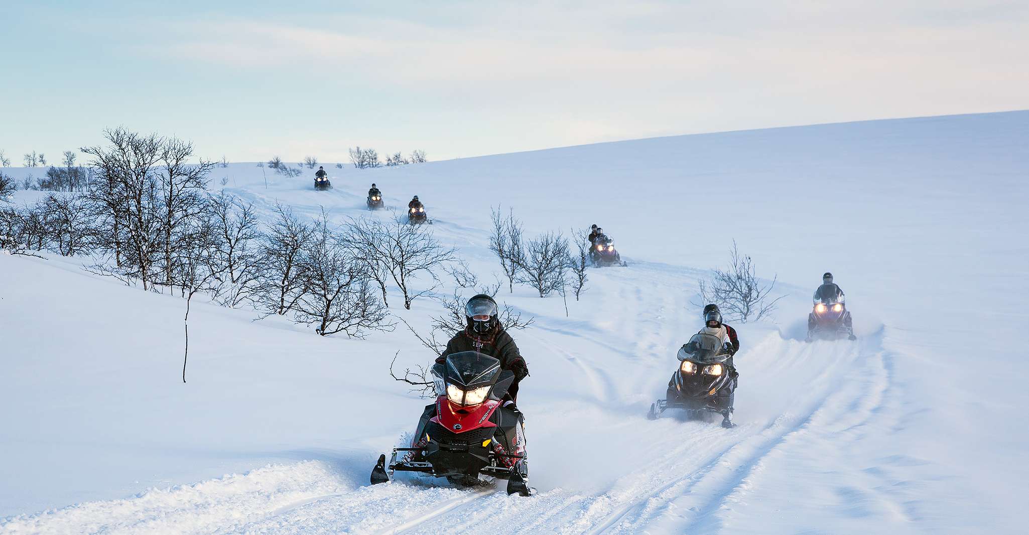 Safári de Snowmobile guiado na Finnmarksvidda com lanches - Hizvo